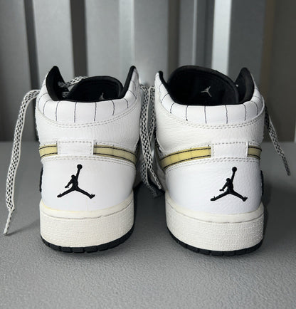 Size 5.5Y or 7 Wmns- Air Jordan 1 GS 'Black Silver’ 327048 102