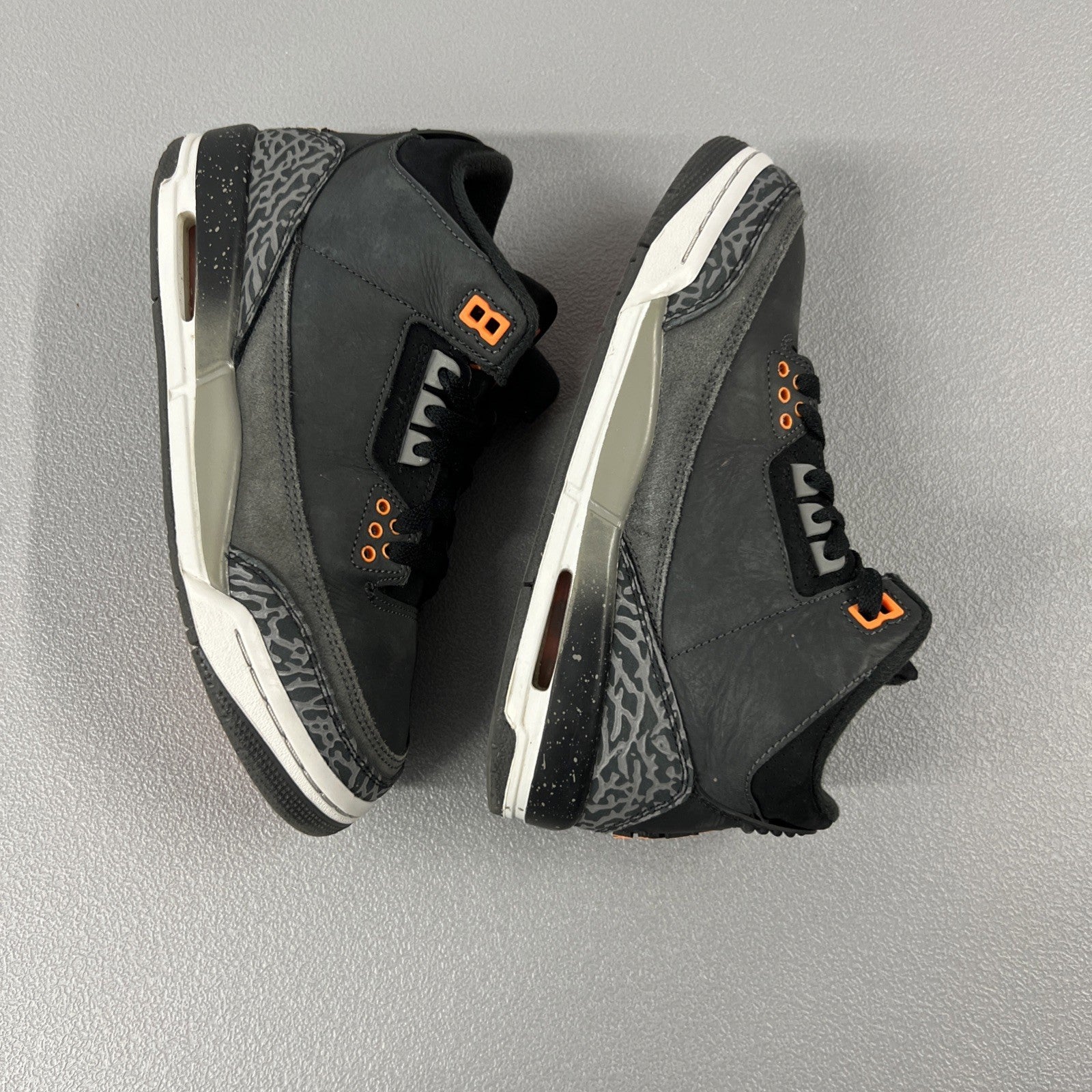 Size 5.5Y-Air Jordan 3 Retro GS 'Fear' 2023’