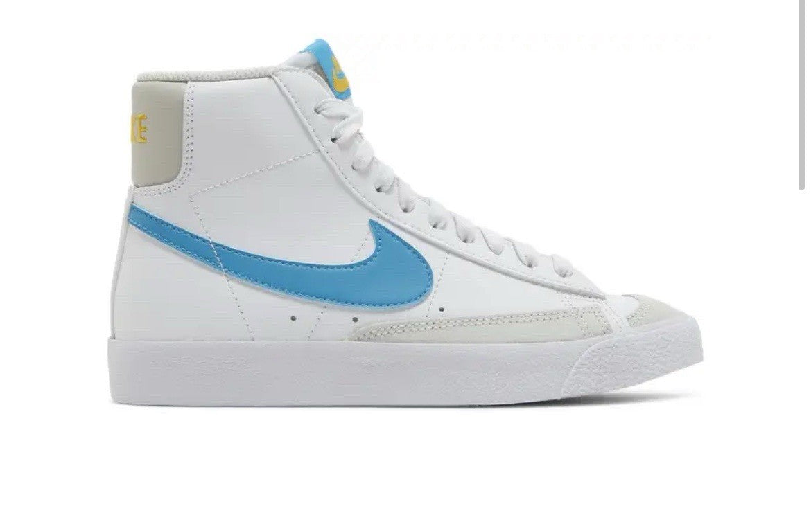 Size 7Y or 8.5 Wmns- Blazer Mid '77 GS 'White Laser Blue’