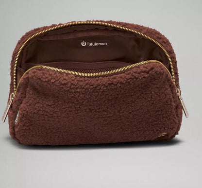 Lululemon Everywhere Belt Bag Fleece Large 2L  ONE SIZE (Brown Earth/Gold)  NWT