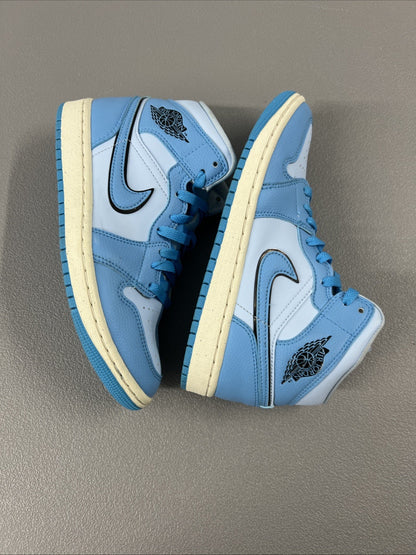 Size 7 - Jordan 1 Mid SE ‘Ice Blue’ (Women’s)
