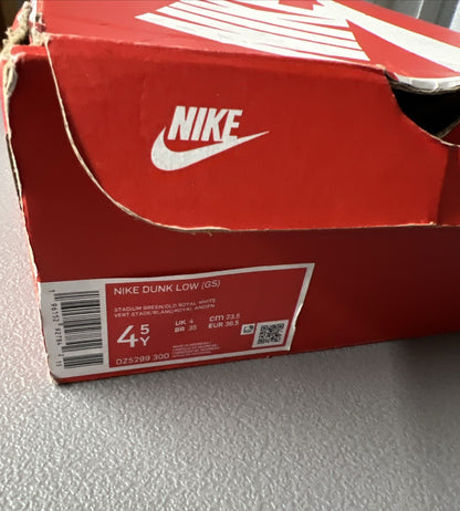 Size 4.5Y - Nike Dunk Low Foam Finger (GS)