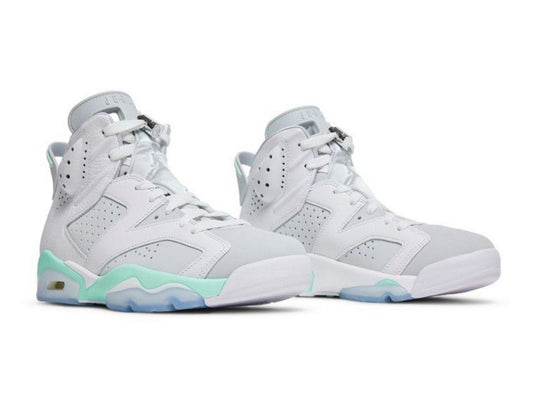 Size 11 Wmns or 9.5 Men’s - Air Jordan 6 Retro ‘Mint Foam’