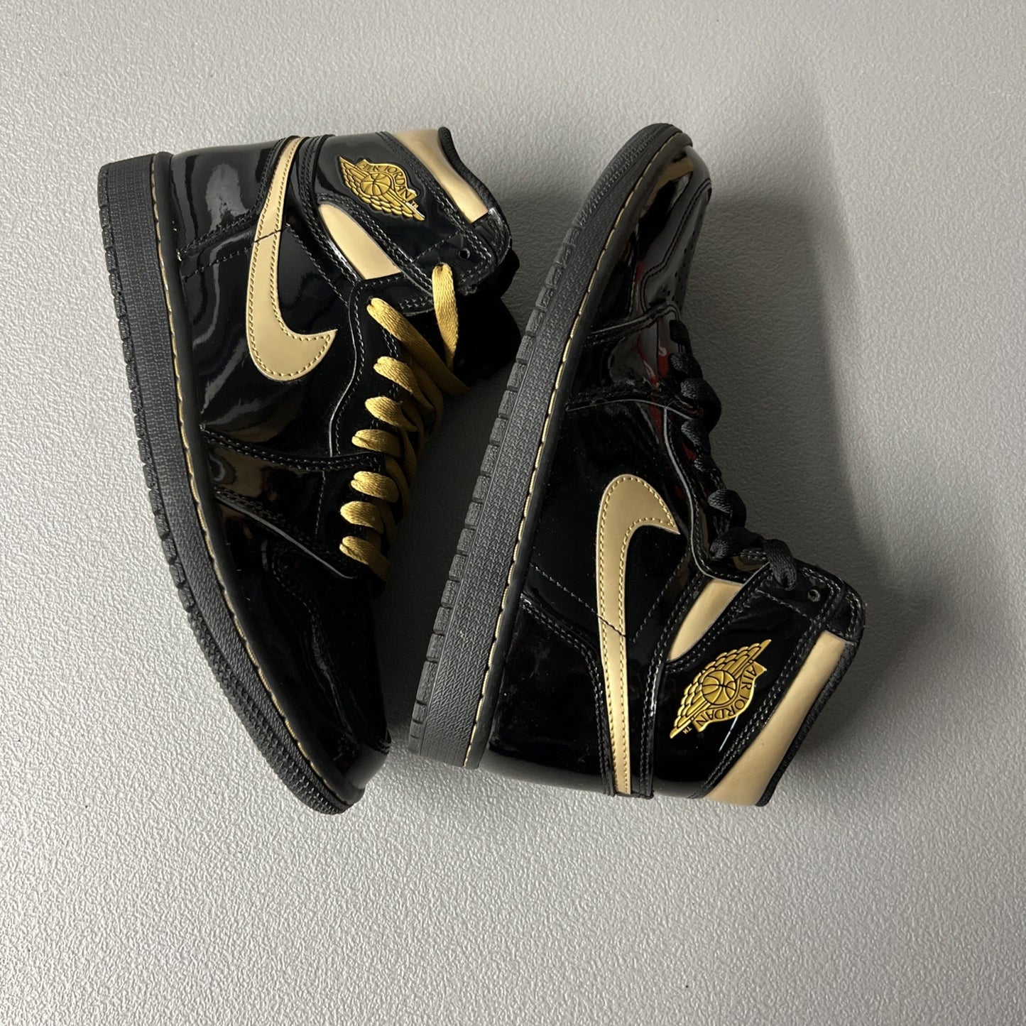 Size 7.5 Men’s or 9 Wmns - Air Jordan 1 ‘Black Metallic Gold’