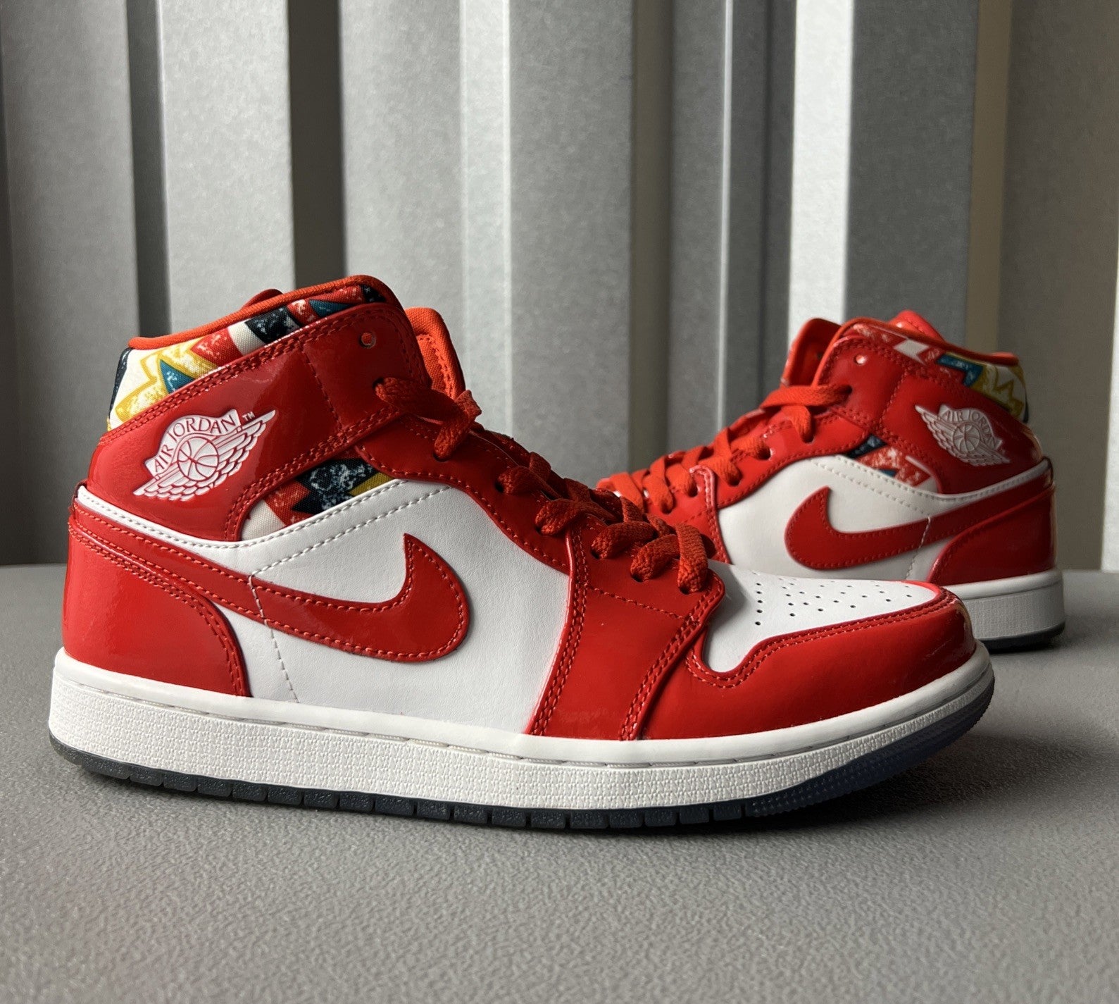 Size 8 Men’s or 9.5 Wmns- Air Jordan 1 SE Mid Barcelona Sweater