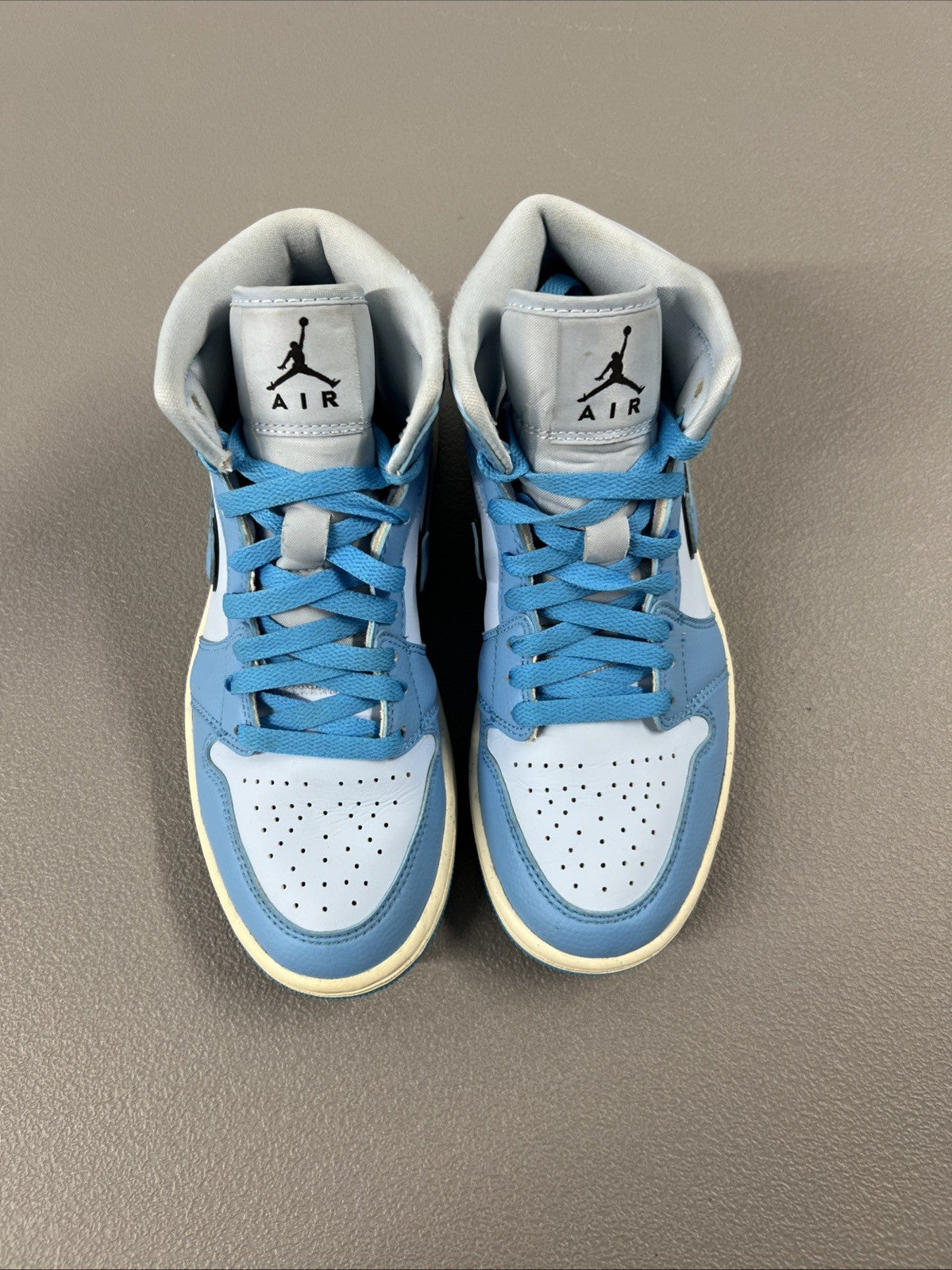 Size 7 - Jordan 1 Mid SE ‘Ice Blue’ (Women’s)