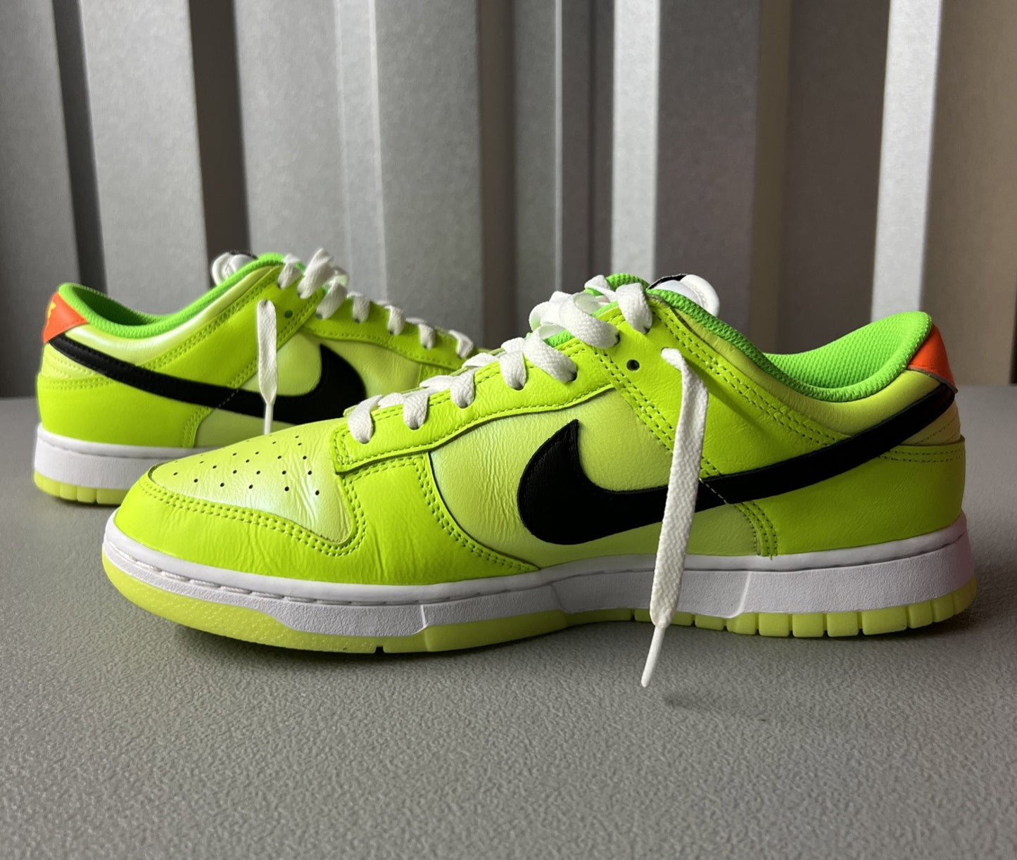 Size 10.5 - Nike Dunk Low SE ‘Splash Volt’