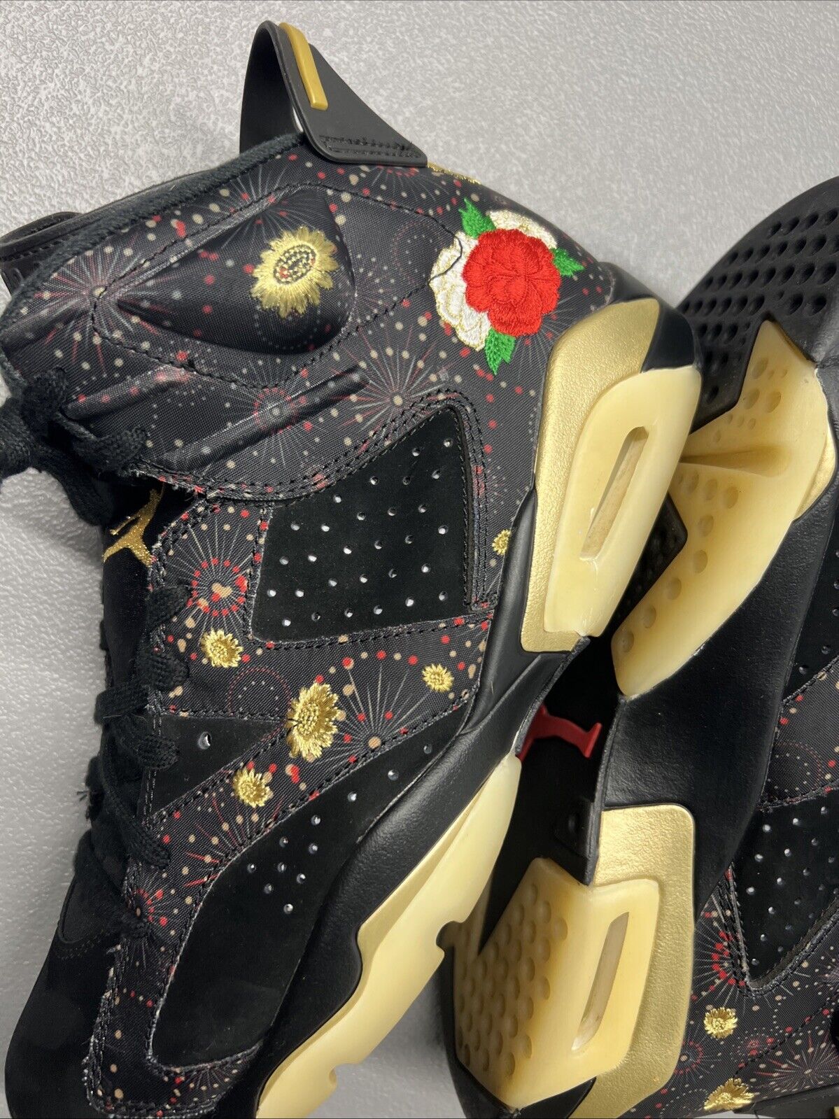 Size 9.5 - Air Jordan 6 Retro Chinese New Year