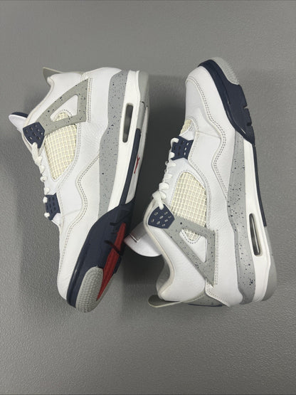 Size 9- Jordan 4 Retro Mid Midnight Navy