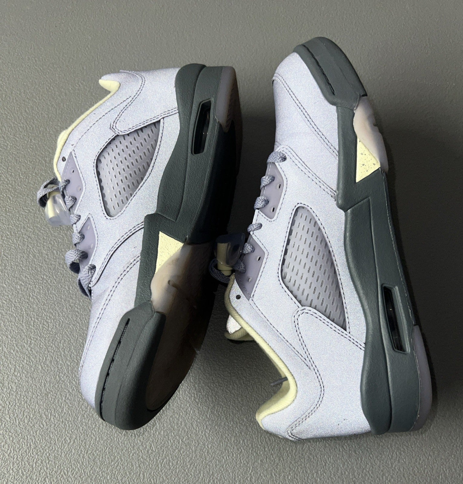 Size 9 Wmns or 7.5 Men’s - Air Jordan 5 Retro Low Indigo Haze
