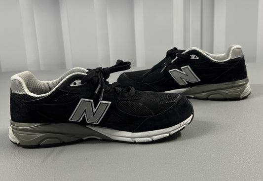 Size 7- New Balance 990v3 Big Kids ‘Black Grey' GC990BS3 (GS)