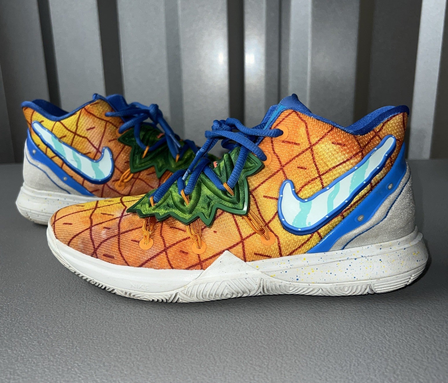 Size 7Y or 8.5 Wmns - Nike Kyrie 5 Spongebob Pineapple House GS