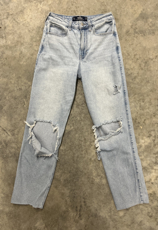 Size 26W /29L Hollister Ultra High Rise Vintage Straight Stretch Jeans (Wmns)
