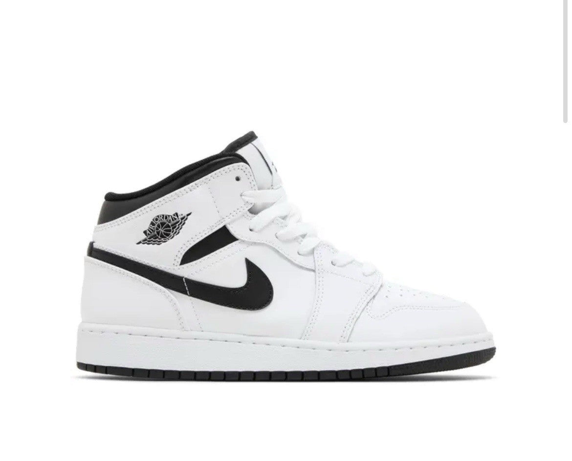 Size 7Y - Air Jordan 1 Mid GS 'White Black' Reverse Panda