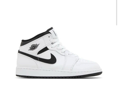 Size 7Y - Air Jordan 1 Mid GS 'White Black' Reverse Panda