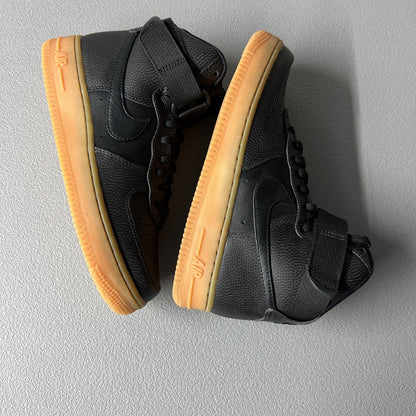 Size 7 Wmns- Air Force 1 Hi SE 'Black Gum'