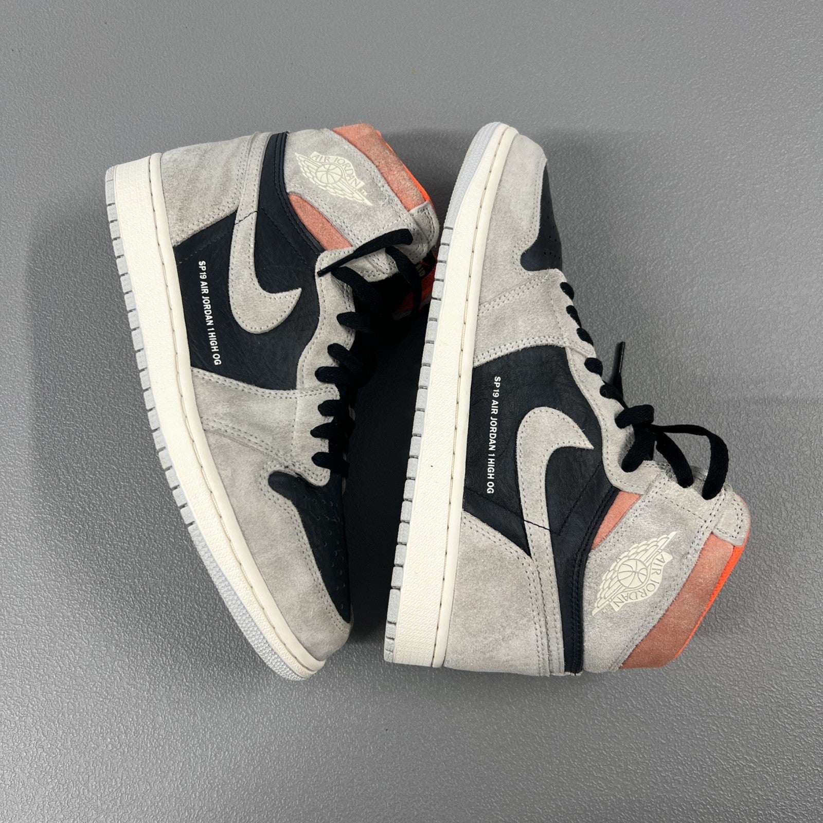 Size 9.5 - Air Jordan 1 Retro High OG 'Neutral Grey'