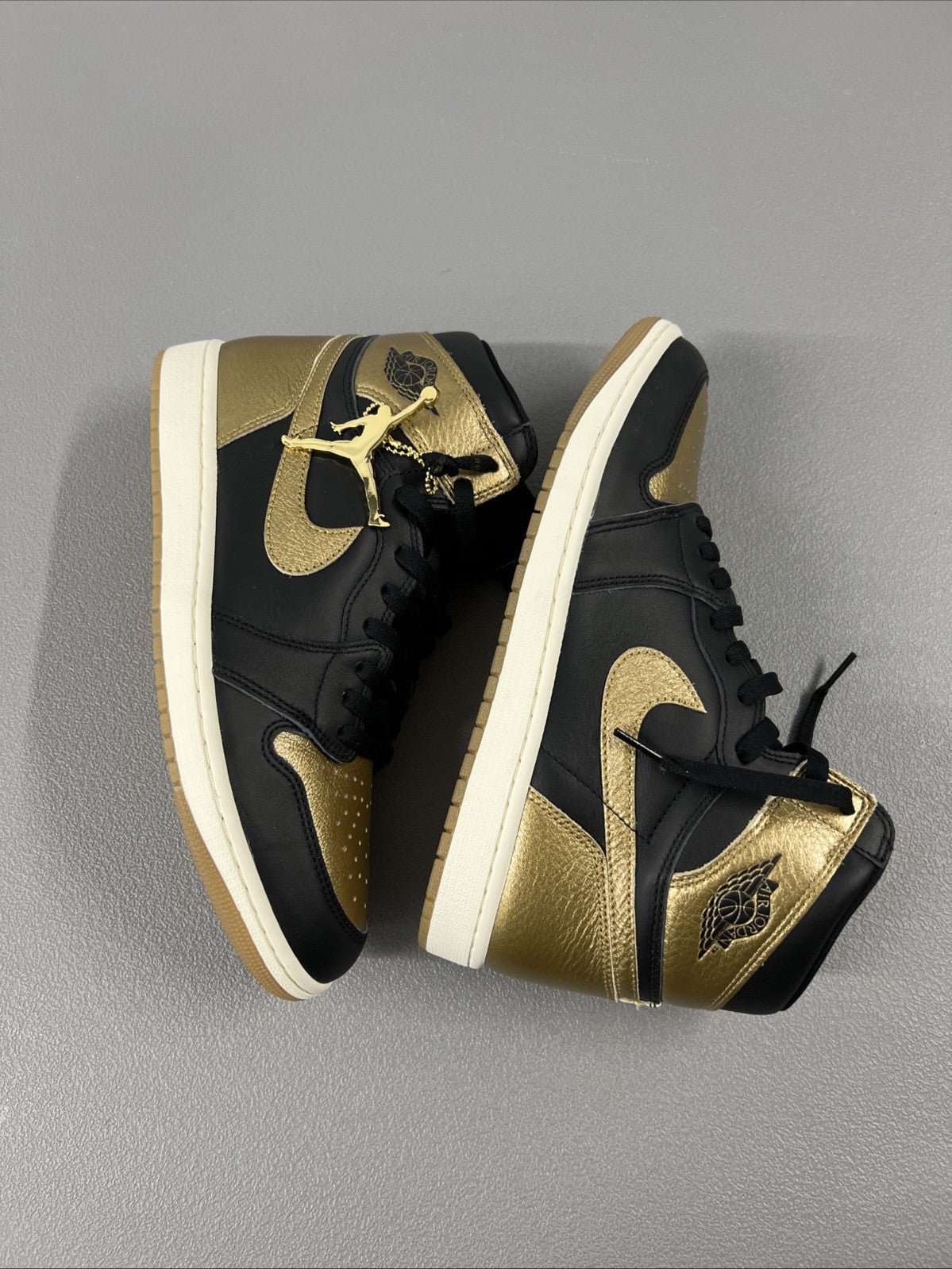 Size 11 - Air Jordan 1 Retro OG High Black Gold