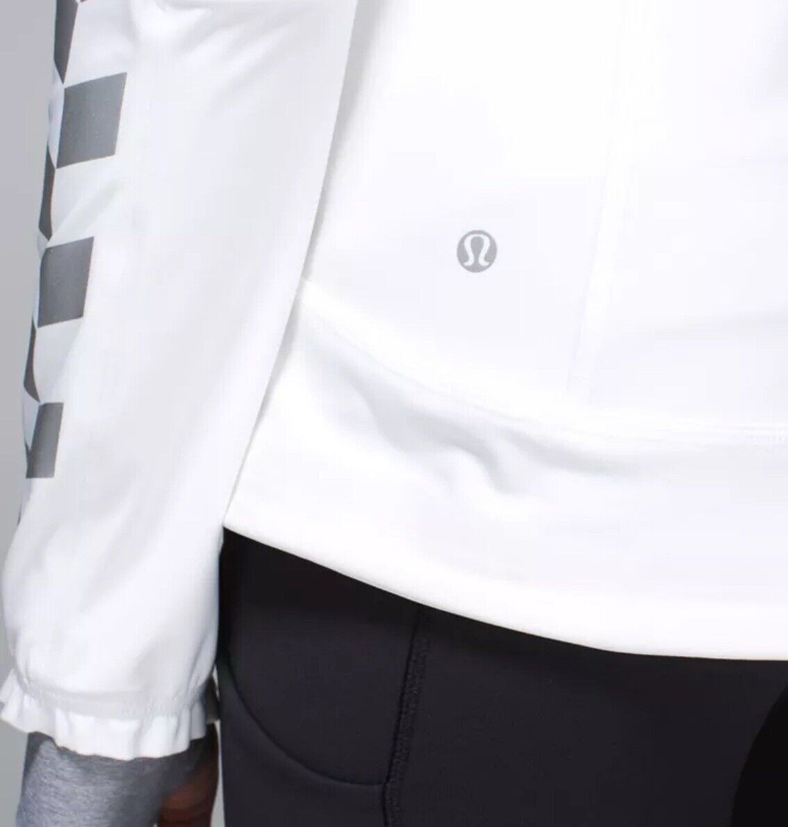 Size 9 Lululemon Feelin' Frosty Softshell Reflective Jacket Wind&Water Resistant