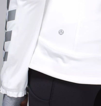 Size 9 Lululemon Feelin' Frosty Softshell Reflective Jacket Wind&Water Resistant