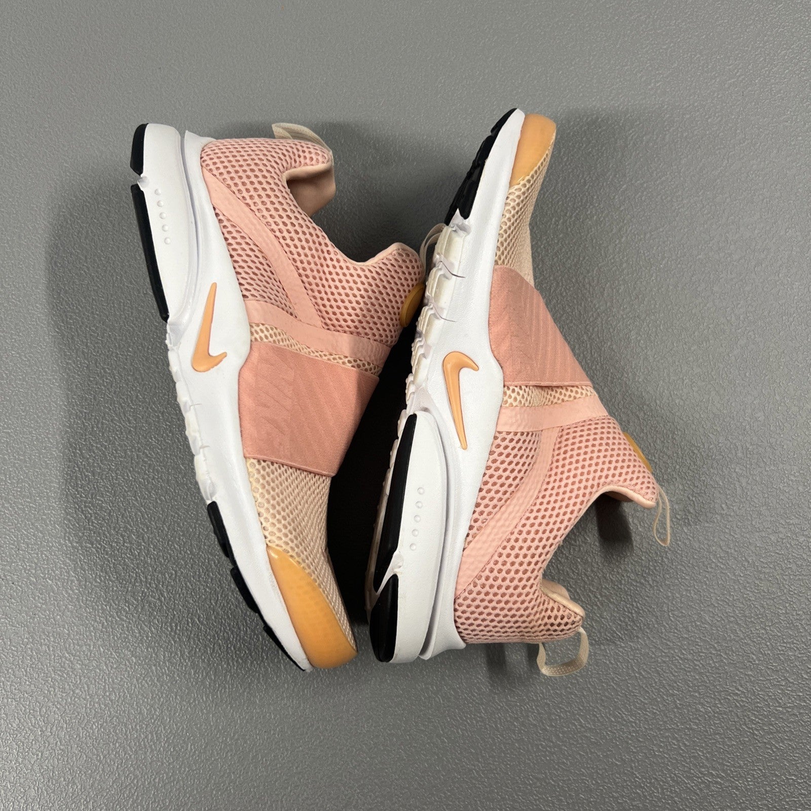 Size 5Y - Nike Presto Extreme GS 'Bleached Coral’