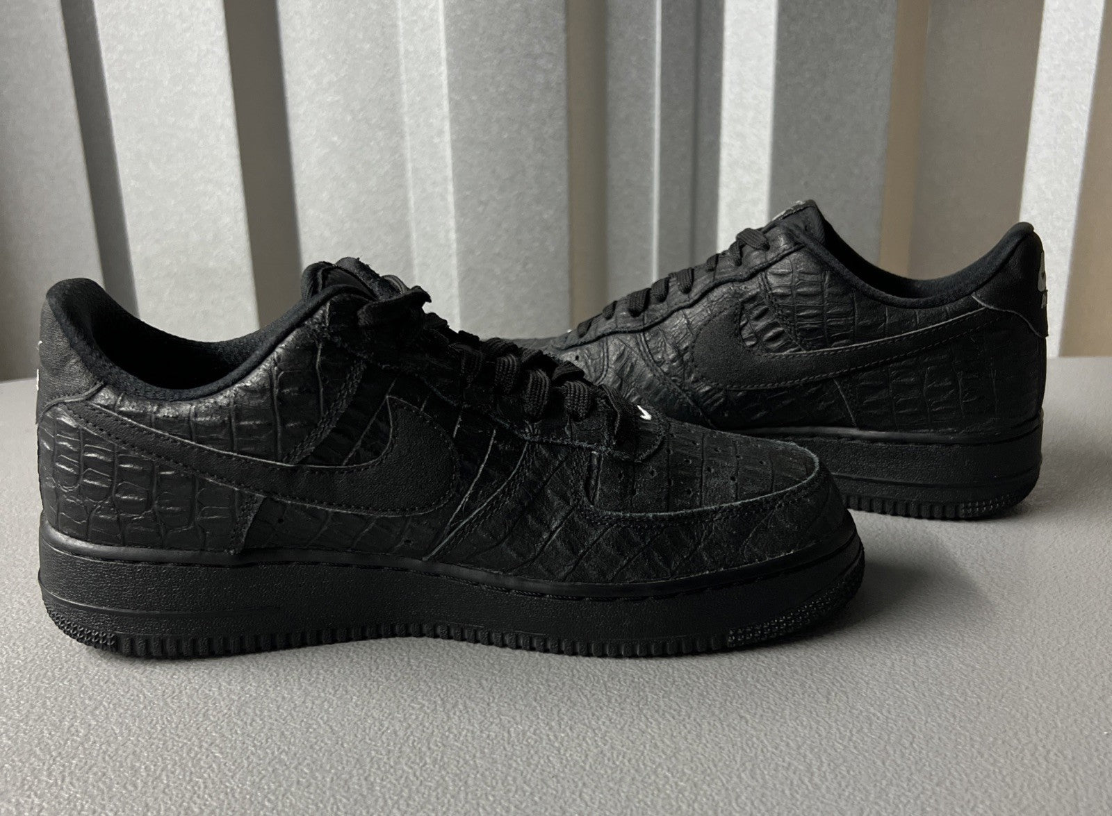 Size 8.5 Men’s or 10 Wmns- Nike Air Force 1 '07 LV8 Low ‘Black Croc’
