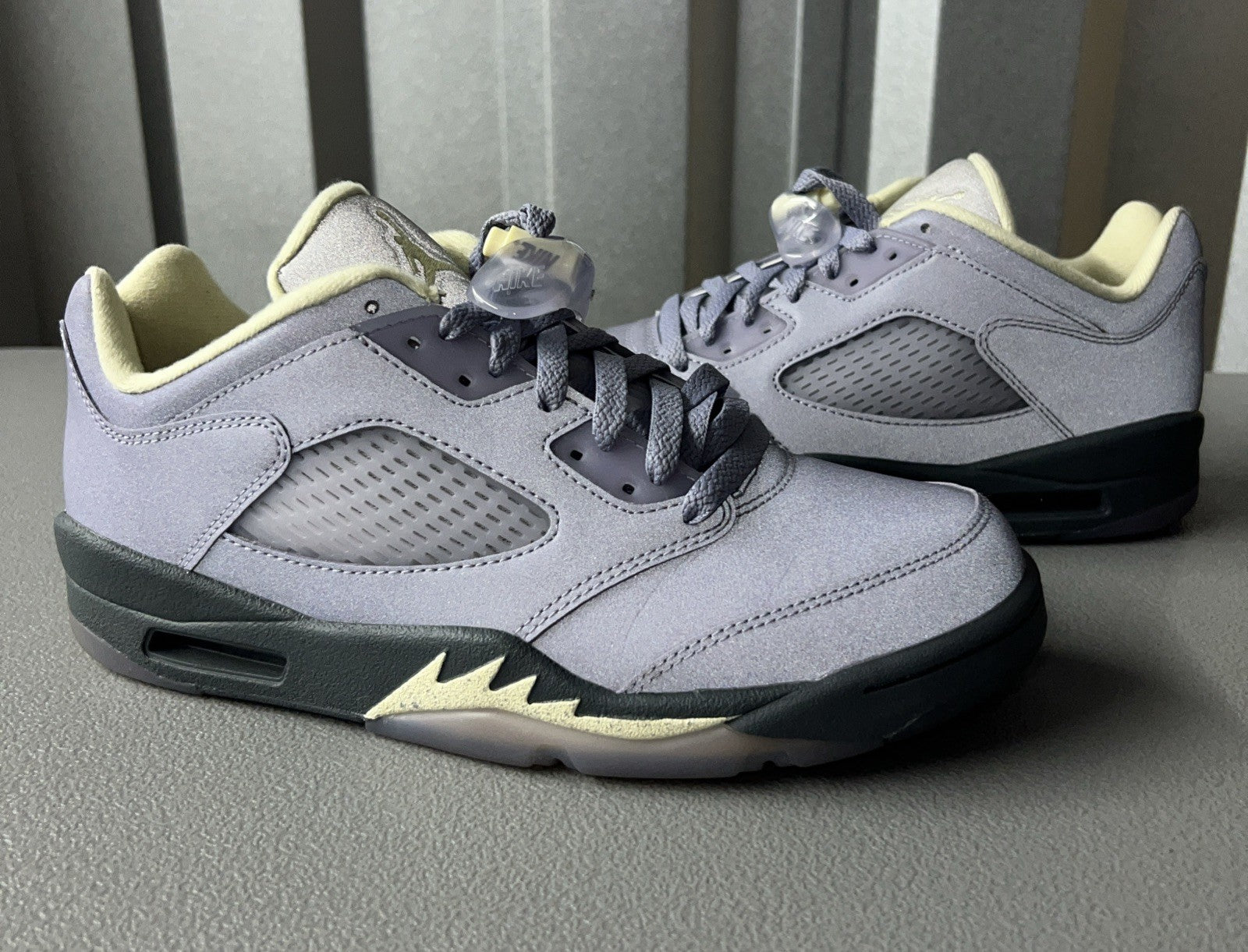 Size 9 Wmns or 7.5 Men’s - Air Jordan 5 Retro Low Indigo Haze