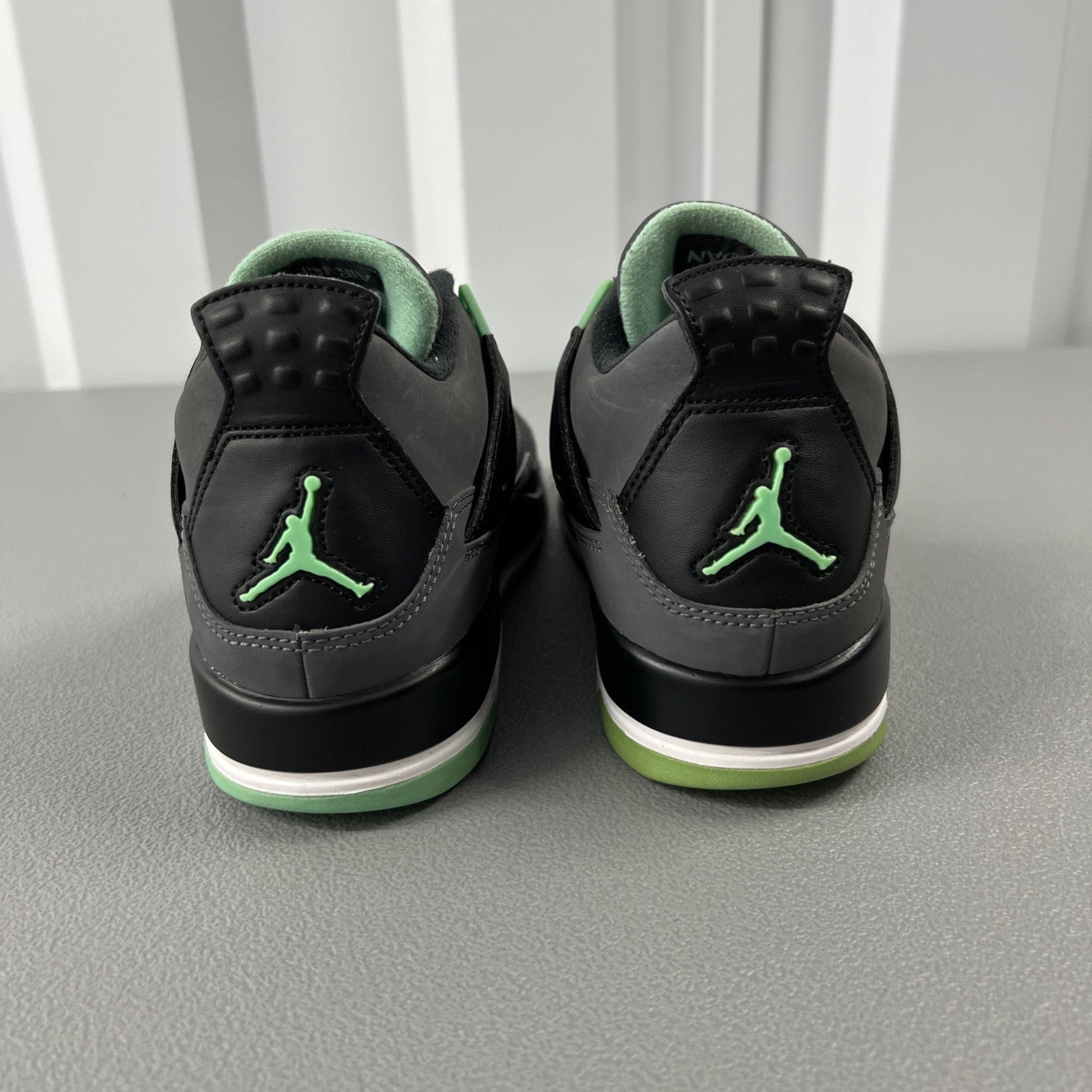 Size 6.5 Y or 8 Wmns - Jordan 4 Retro ‘Green Glow’ GS