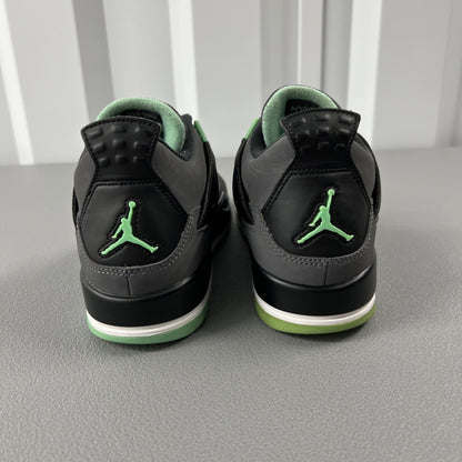 Size 6.5 Y or 8 Wmns - Jordan 4 Retro ‘Green Glow’ GS