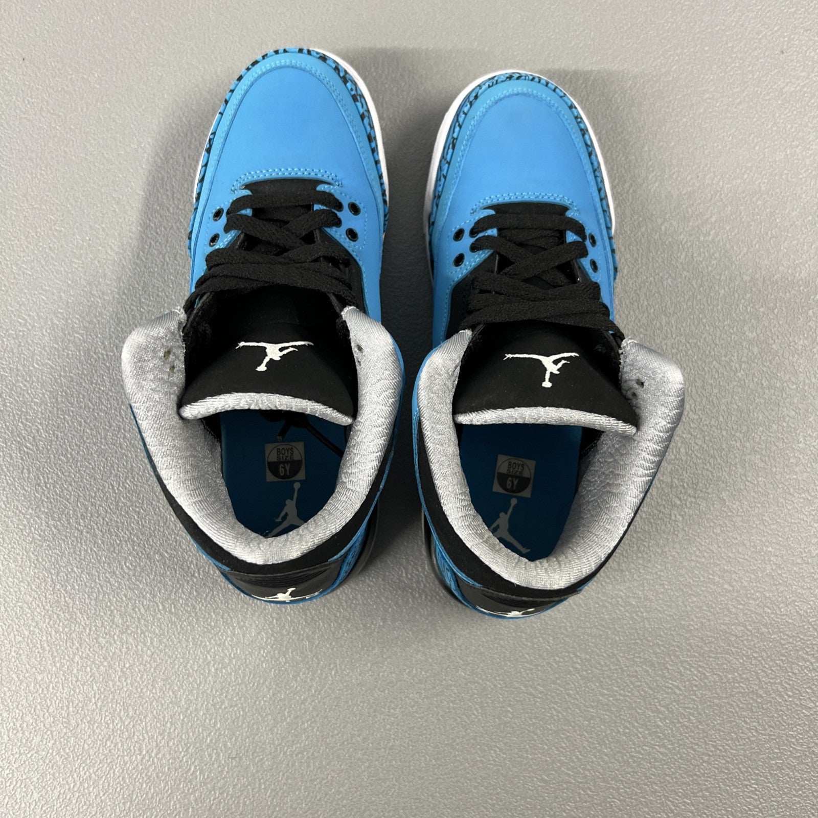 Size 6Y or 7.5 Wmns - Jordan 3 Retro ‘Powder Blue’ GS