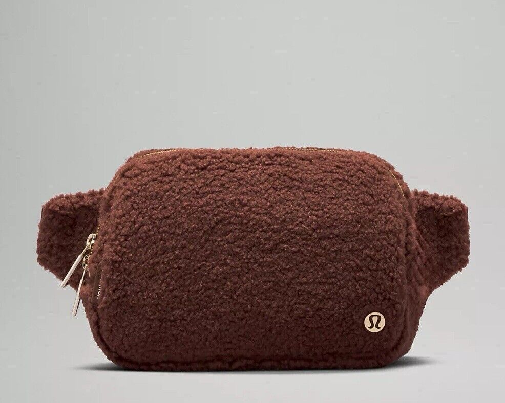 Lululemon Everywhere Belt Bag Fleece Large 2L  ONE SIZE (Brown Earth/Gold)  NWT
