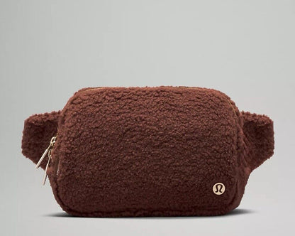 Lululemon Everywhere Belt Bag Fleece Large 2L  ONE SIZE (Brown Earth/Gold)  NWT