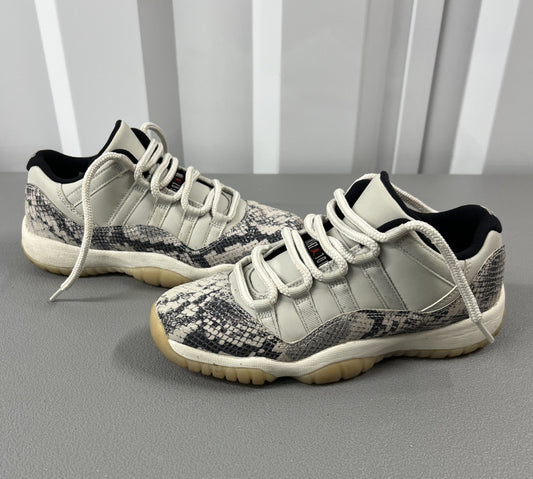 5.5 Y or 7 Wmns - Jordan 11 Retro Low Snake Light Bone (GS)