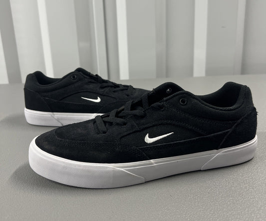 Size 9.5 - Nike Malor SB Black White