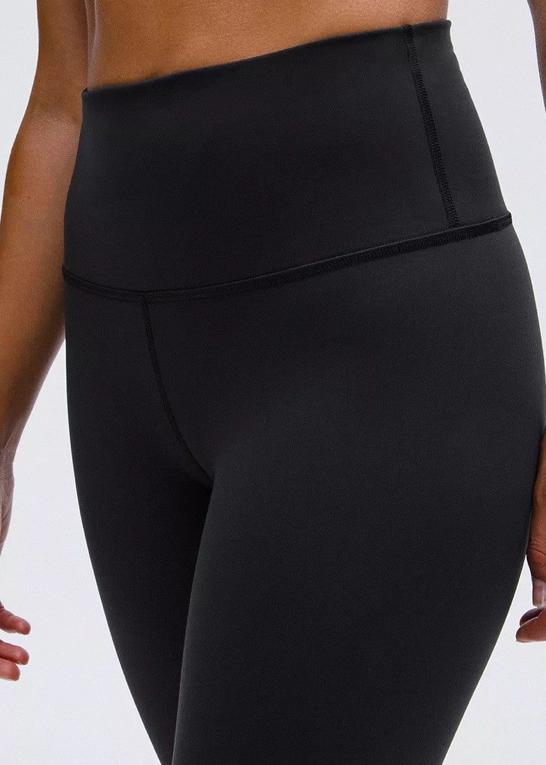 Size 8 - Lululemon Wunder Train High-Rise Tight 25’ Black
