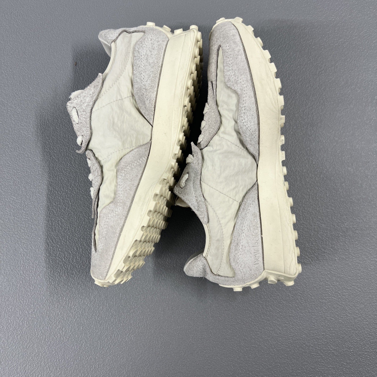 Size 8 - New Balance 327 (Sample) Cream White