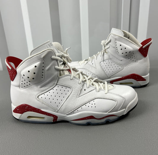 Size 11 - Air Jordan 6 Men’s ‘Red Oreo’