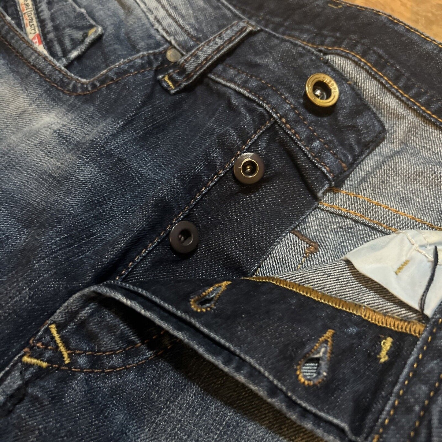 Diesel Buster Regular Slim Tapered Mens Jeans-30/32