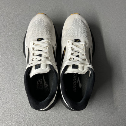 Size 7 -Brooks Launch 9 Running Shoes Women’s White Black Athletic Sneaker
