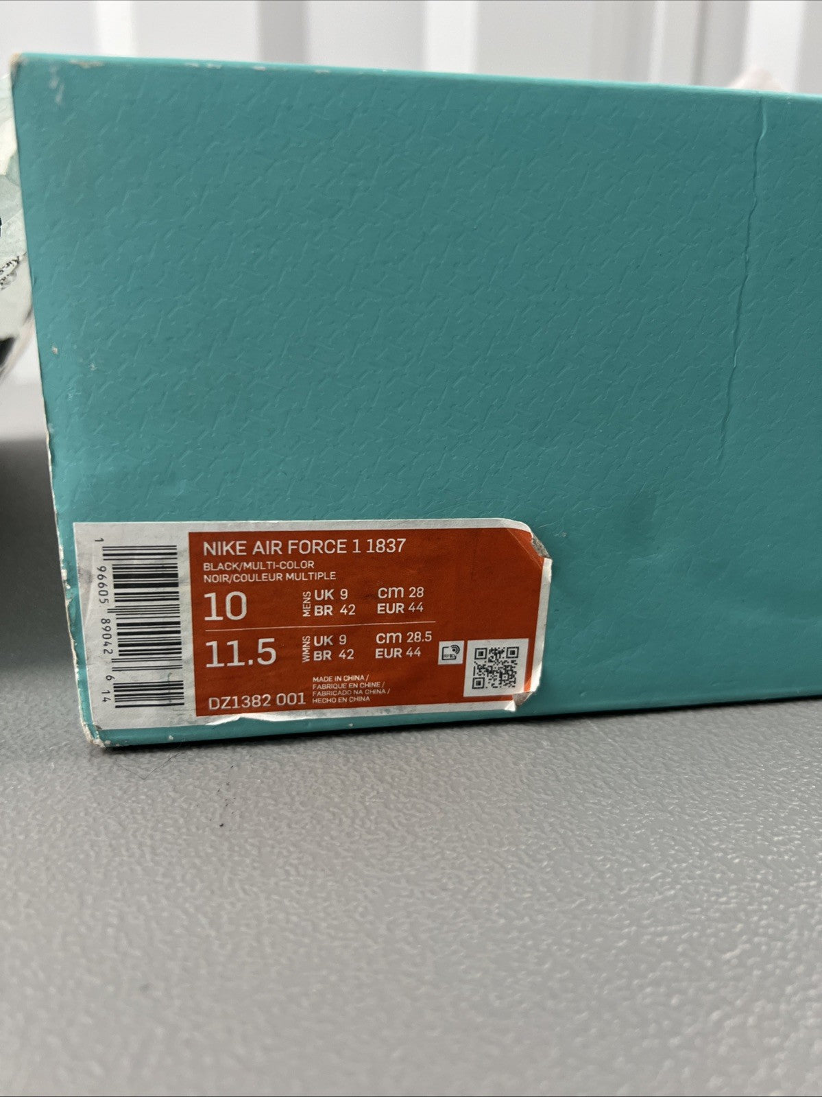 Size 10- Nike Air Force 1 Tiffany & Co. 1837
