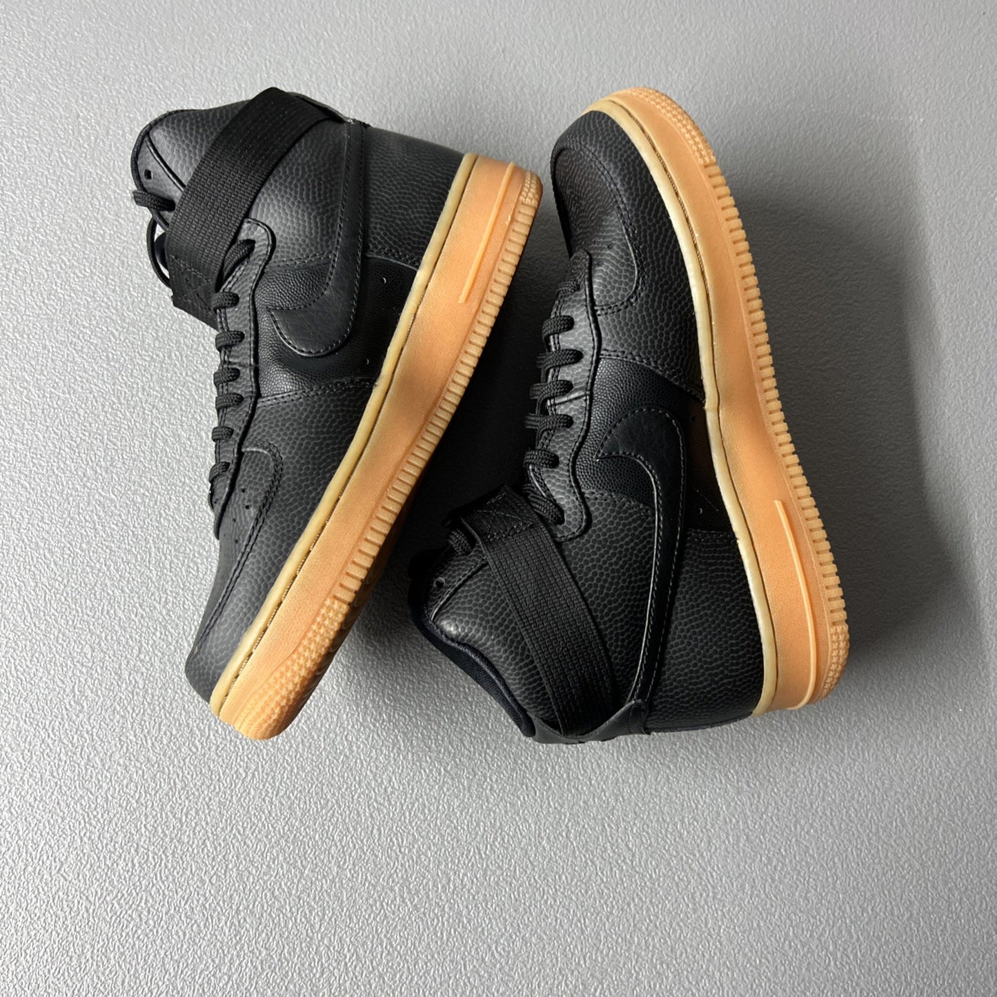 Size 7 Wmns- Air Force 1 Hi SE 'Black Gum'