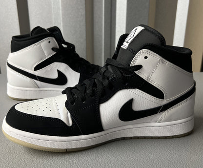 Size 9.5 Men’s or 11 Wmns- Jordan 1 Mid SE Diamond