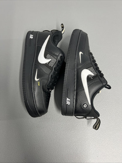 Size 8.5 Men’s or 10 Wmns - Nike air Force 1 '07 LV8 'Overbranding'