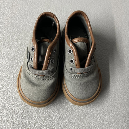 Size 4 -  Vans Authentic Castlerock Classic Gum (Toddler)