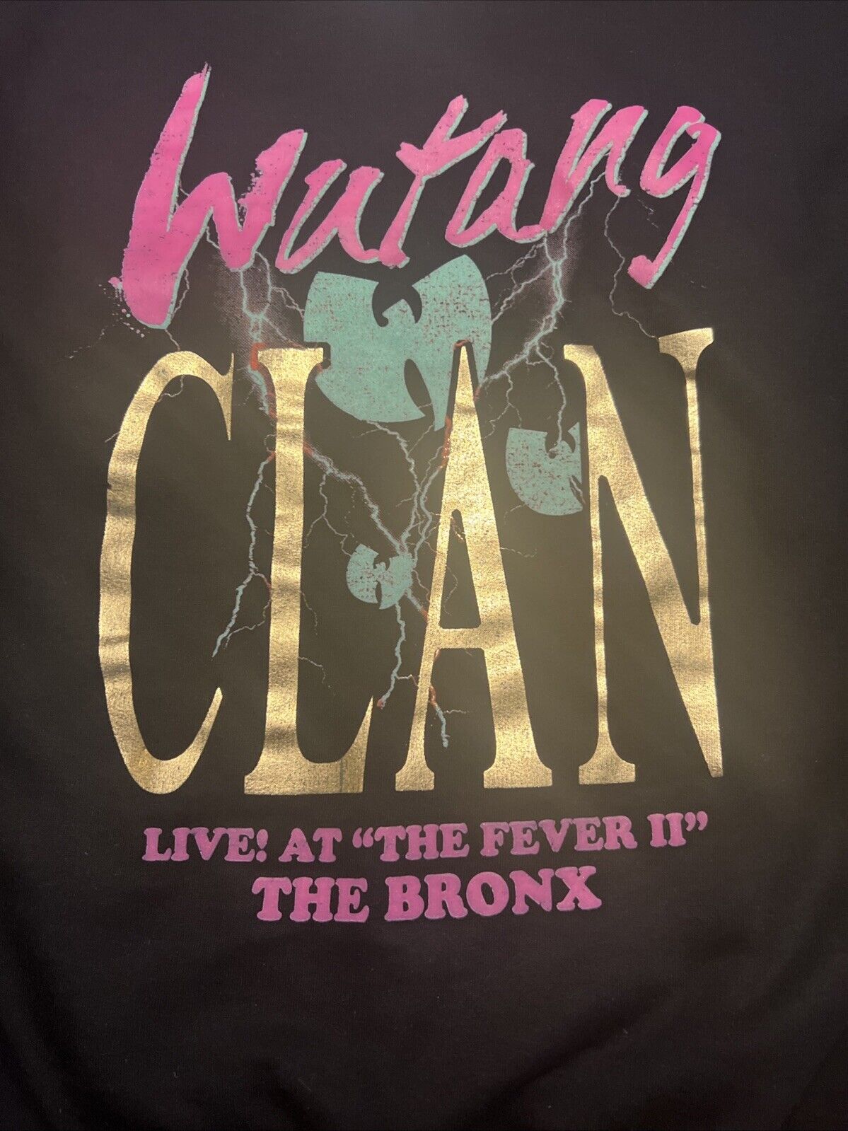 Size Medium Wu-Tang Clan Graphic Sweatshirt