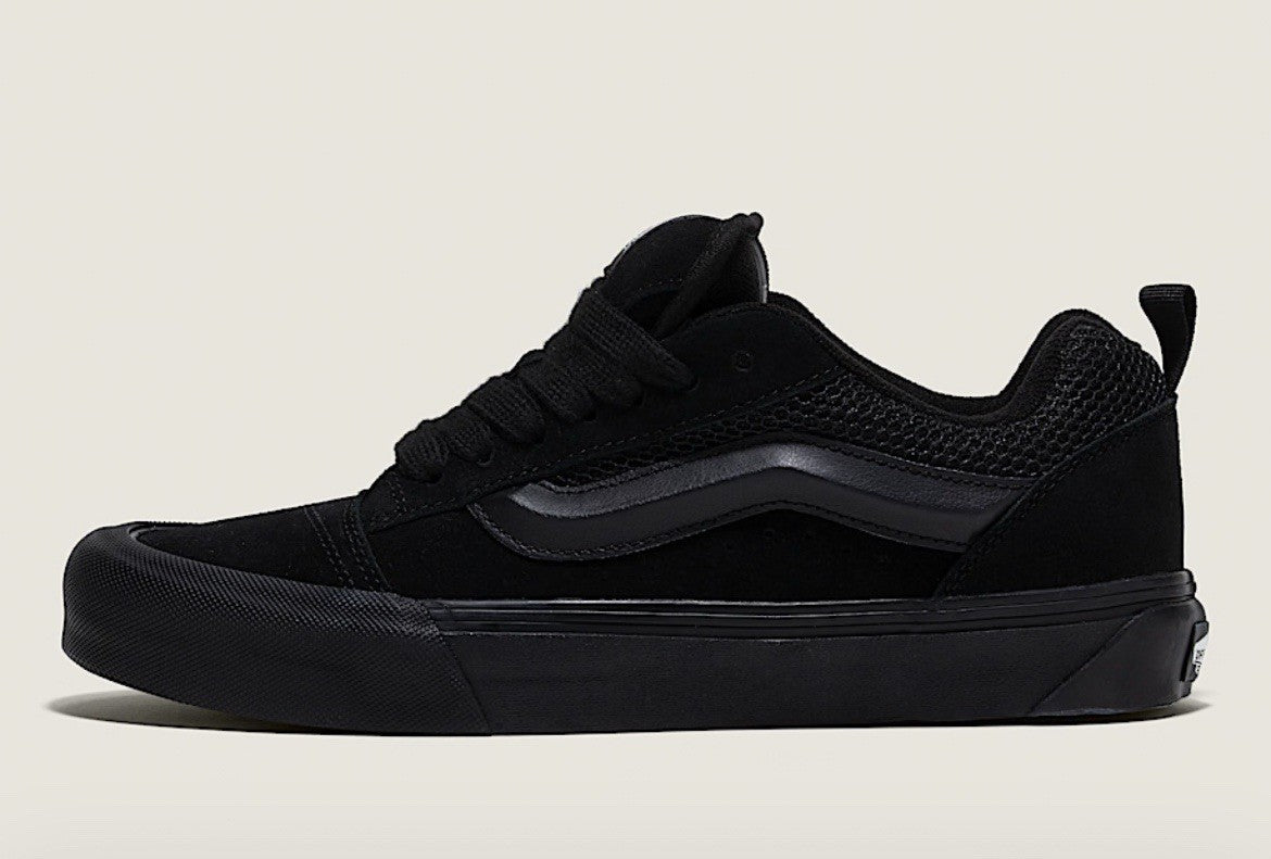 Size 7.5 Men’s / 9 Wmns - Vans Knu Skool Suede Black Shoe