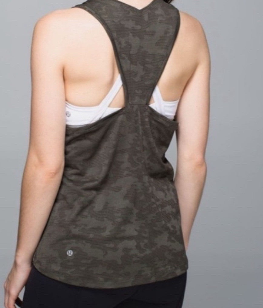Size 8- Lululemon Run For Days Tank Deep Camo (17.5” Pit To Pit)