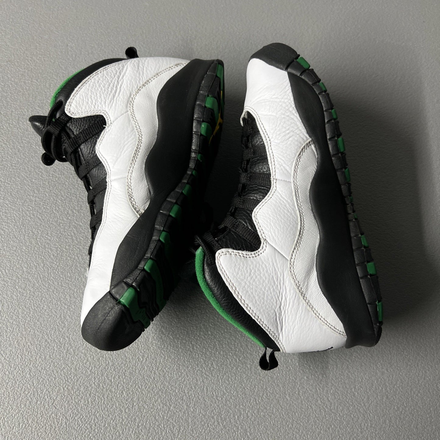 Size 5.5Y or 7 Wmns - Jordan 10 Retro ‘Seattle’ GS 310806-137