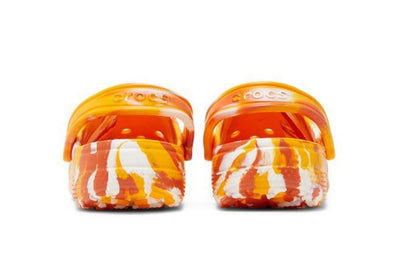 Crocs Classic Clog Honey Nut Cheerios Size - 5J  (Kids)