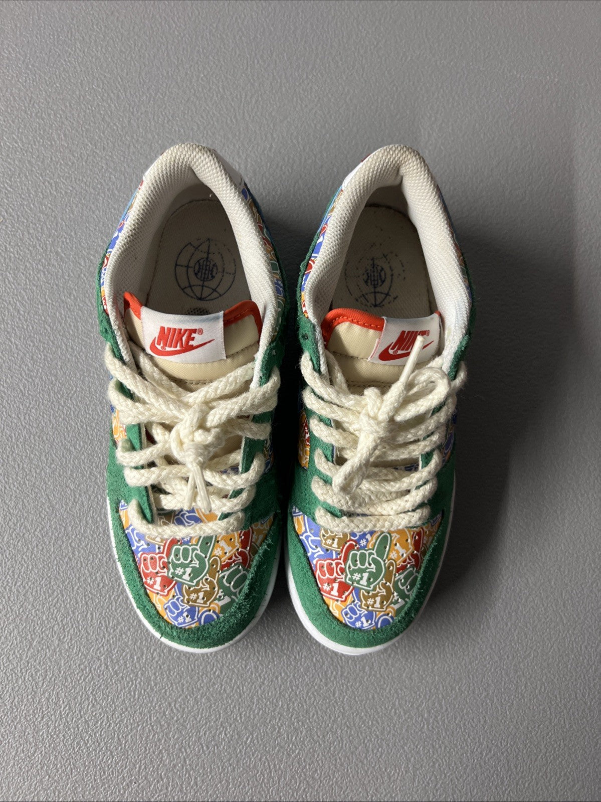 Size 4.5Y - Nike Dunk Low Foam Finger (GS)